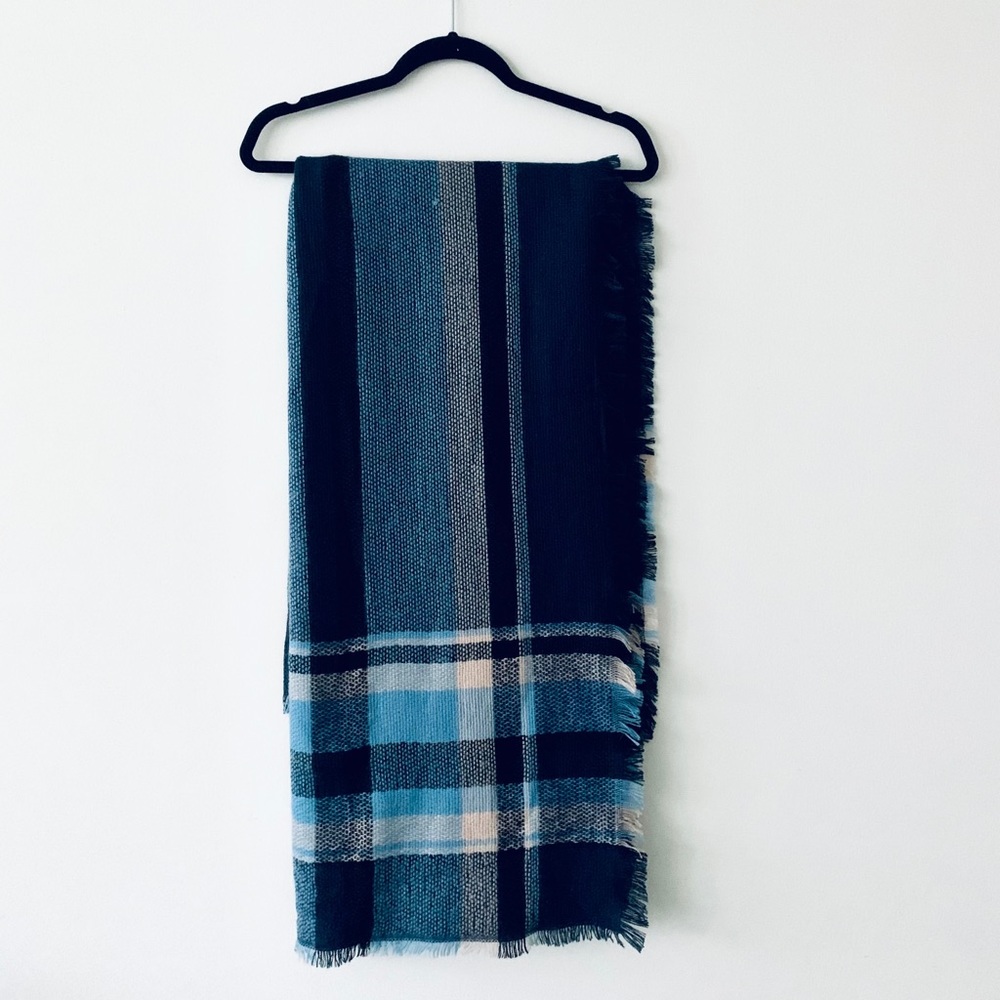 Blue Plaid Knit Scarf